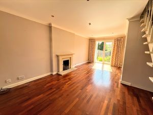 Photo 7- click for photo gallery